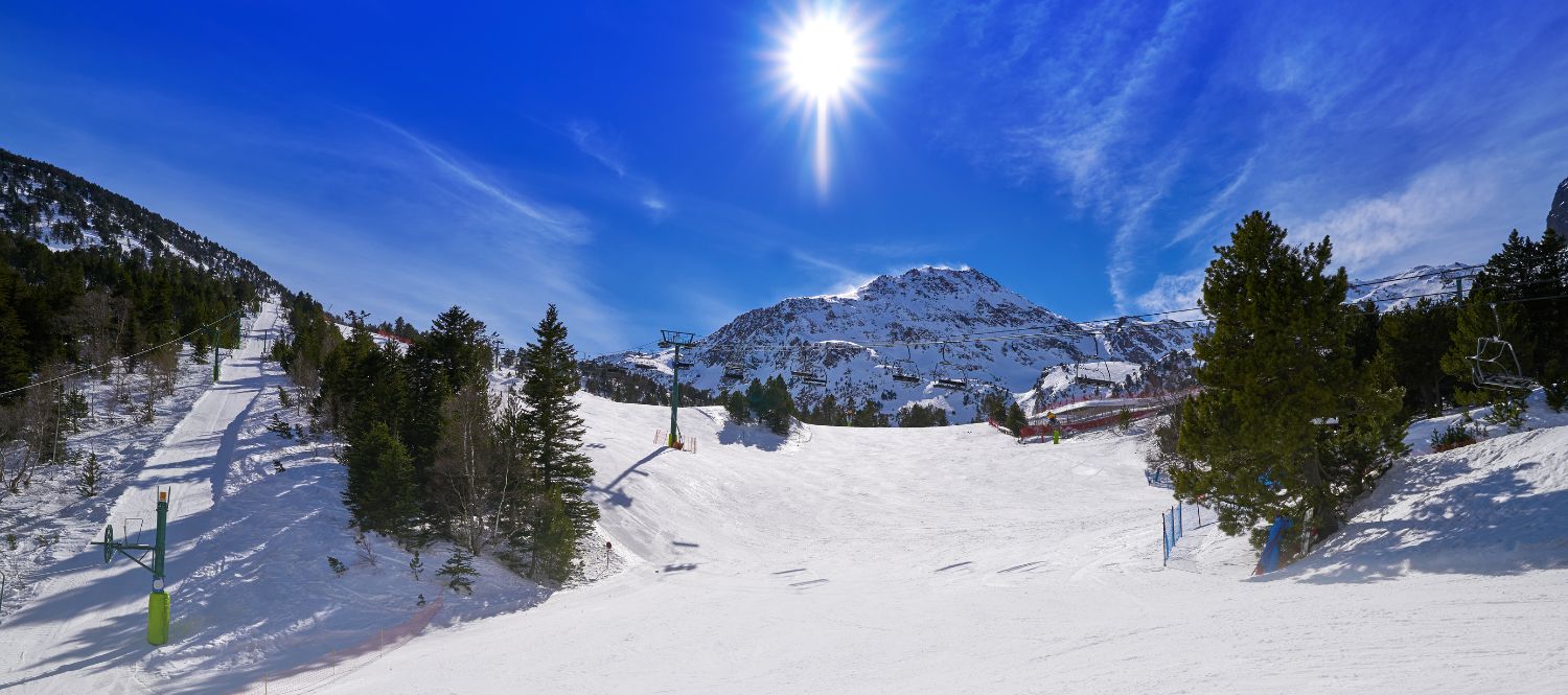 Intensa nevada sorprende a la estación de esquí de Ordino a mediados de junio